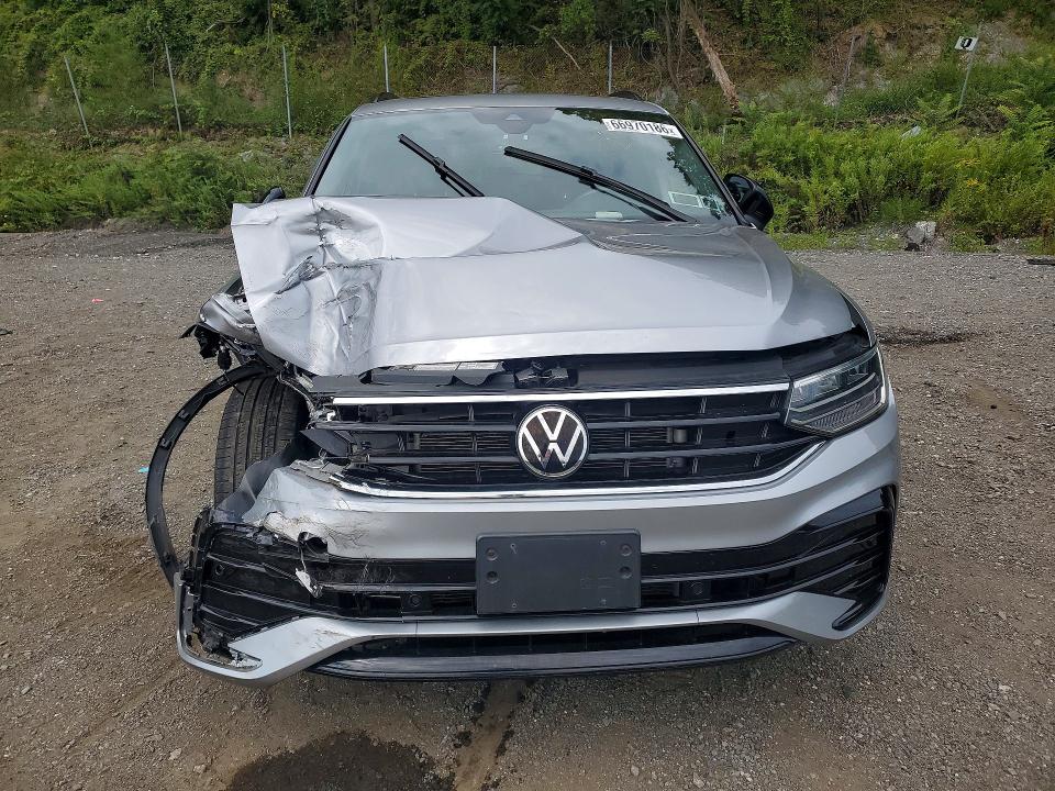 2022 Volkswagen Tiguan მანქანა იყიდება აუქციონზე, vin: 3VV8B7AX2NM146827, აუქციონის ნომერი: 66970186
