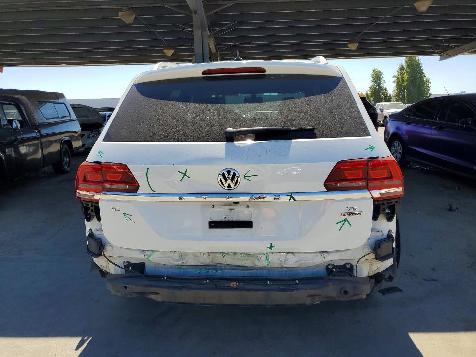 2018 Volkswagen Atlas მანქანა იყიდება აუქციონზე, vin: 1V2KR2CA6JC565009, აუქციონის ნომერი: 63776006