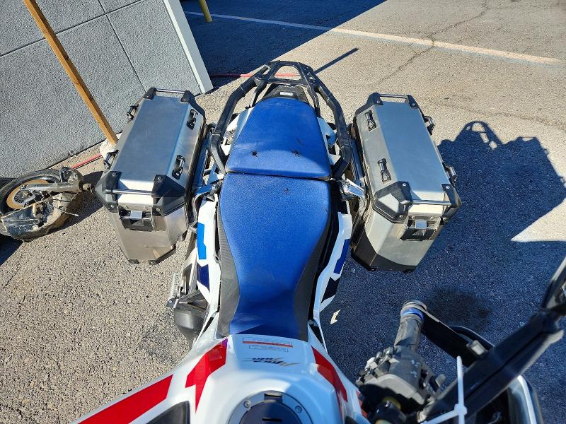 64963036 :رقم المزاد ، JH2SD15E7SK100134 vin ، 2025 Honda Crf1100 مزاد بيع