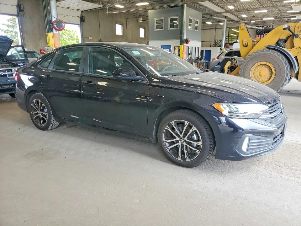 Продажа на аукционе авто 2022 Volkswagen Jetta, vin: 3VWAM7BU5NM027004, номер лота: 64765306