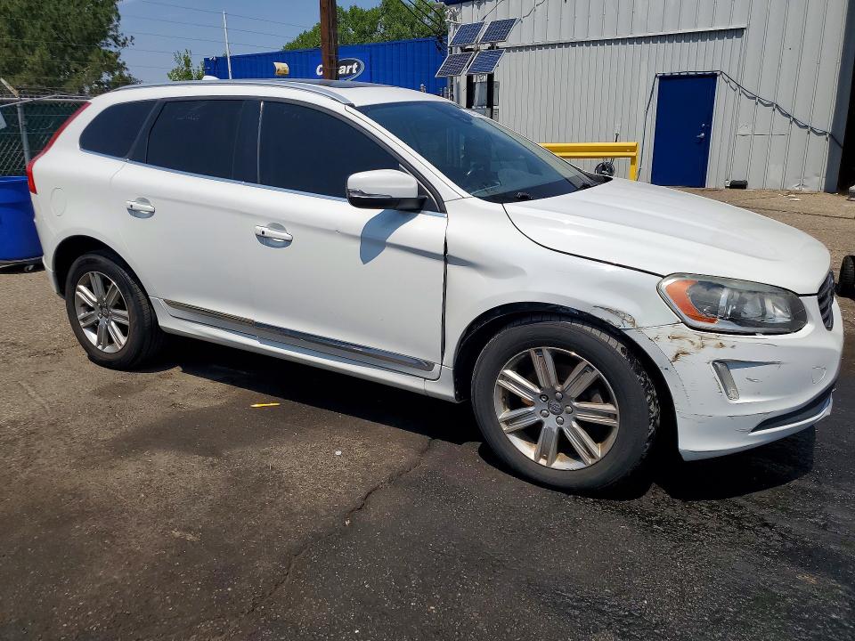64237496 :رقم المزاد ، YV4612RK7G2796359 vin ، 2016 Volvo Xc60 مزاد بيع