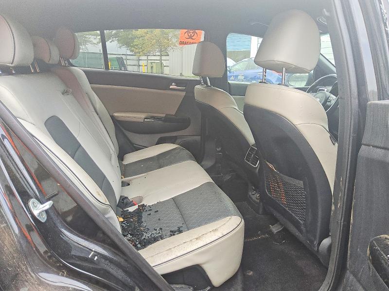 60304746 :رقم المزاد ، KNDPNCACXJ7411196 vin ، 2018 Kia Sportage مزاد بيع