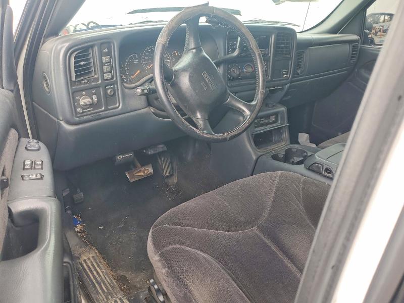 64215056 :رقم المزاد ، 1GTHK29U12E303437 vin ، 2002 Gmc Sierra مزاد بيع