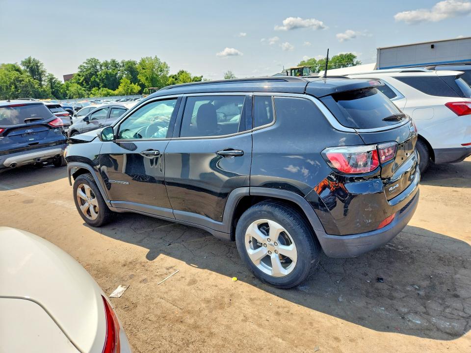 64845566 :رقم المزاد ، 3C4NJDBB6JT112394 vin ، 2018 Jeep Compass مزاد بيع
