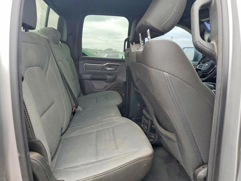 64067926 :رقم المزاد ، 1C6RREBT6NN218964 vin ، 2022 Ram 1500 مزاد بيع
