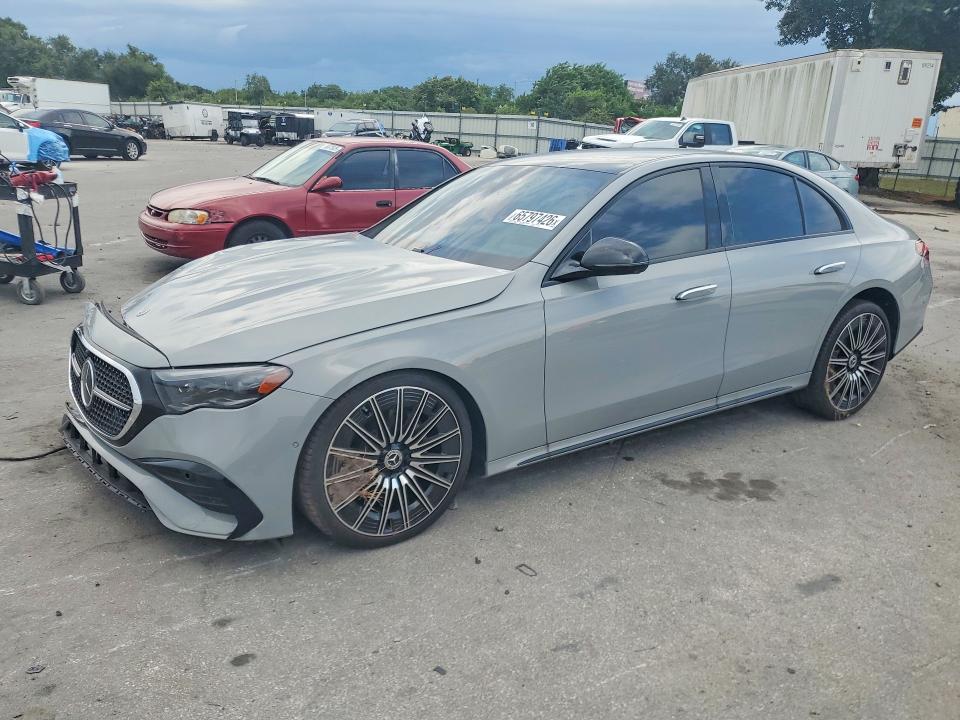 2025 Mercedes-benz E მანქანა იყიდება აუქციონზე, vin: W1KLF4HB1SA092375, აუქციონის ნომერი: 65797426