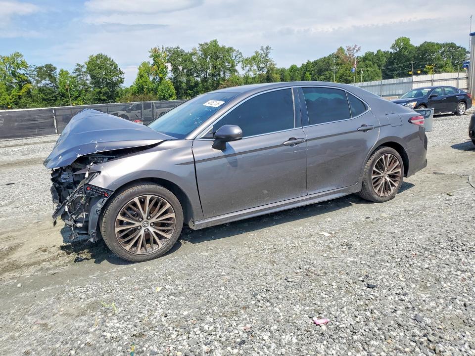 2019 Toyota Camry მანქანა იყიდება აუქციონზე, vin: 4T1B11HK2KU794010, აუქციონის ნომერი: 64852136