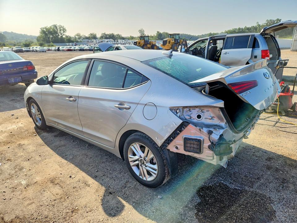 2020 Hyundai Elantra მანქანა იყიდება აუქციონზე, vin: 5NPD84LF7LH581490, აუქციონის ნომერი: 65318936