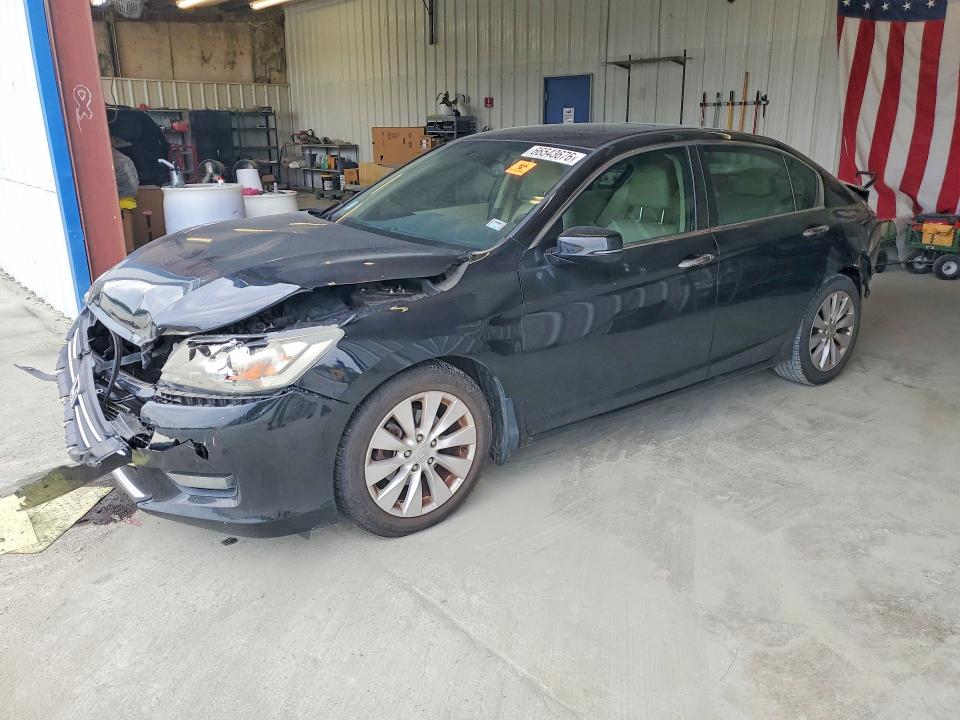 Продажа на аукционе авто 2014 Honda Accord, vin: 1HGCR2F82EA145460, номер лота: 66543676