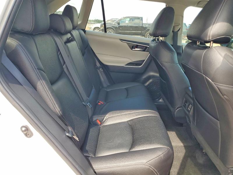 Продажа на аукционе авто 2024 Toyota Rav4, vin: 2T3W1RFV4RC286119, номер лота: 63991846