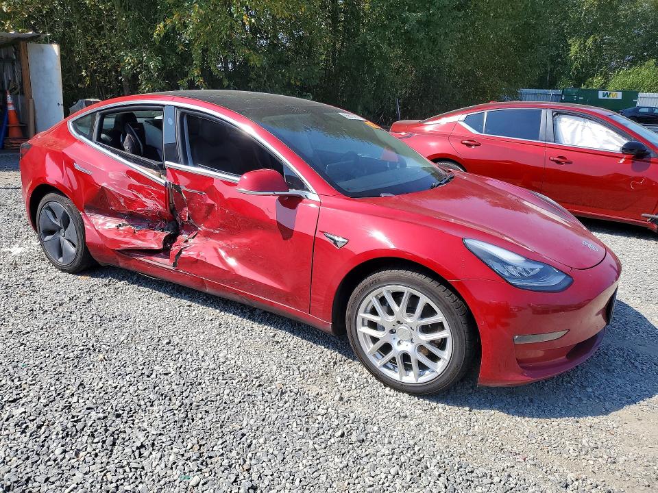Продажа на аукционе авто 2019 Tesla Model 3, vin: 5YJ3E1EA0KF400618, номер лота: 65568936