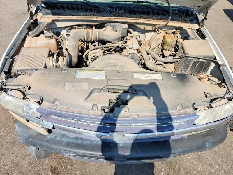 Продаж на аукціоні авто 2000 Chevrolet Silverado, vin: 2GCEC19W1Y1310863, номер лоту: 64318706