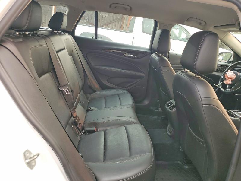 62933056 :رقم المزاد ، W04GV8SX9J1151496 vin ، 2018 Buick Regal Tourx مزاد بيع