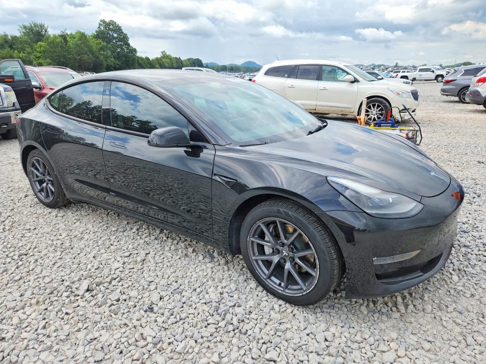 2022 Tesla Model 3 მანქანა იყიდება აუქციონზე, vin: 5YJ3E1EB2NF103931, აუქციონის ნომერი: 63969006