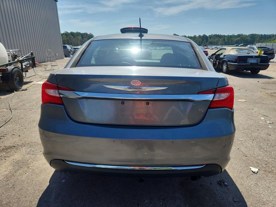 65315316 :رقم المزاد ، 1C3CCBAB6CN318300 vin ، 2012 Chrysler 200 مزاد بيع