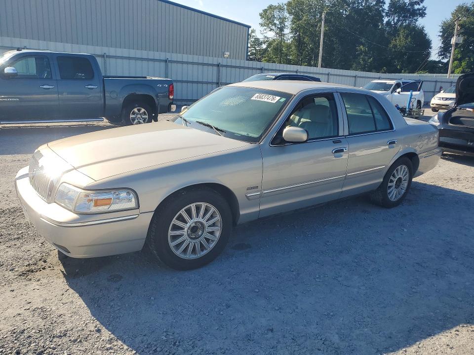 Auction sale of the 2009 Mercury Grand Marquis, vin: 2MEHM75V09X630800, lot number: 65837476
