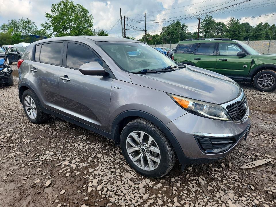 64119516 :رقم المزاد ، KNDPBCACXG7858693 vin ، 2016 Kia Sportage مزاد بيع