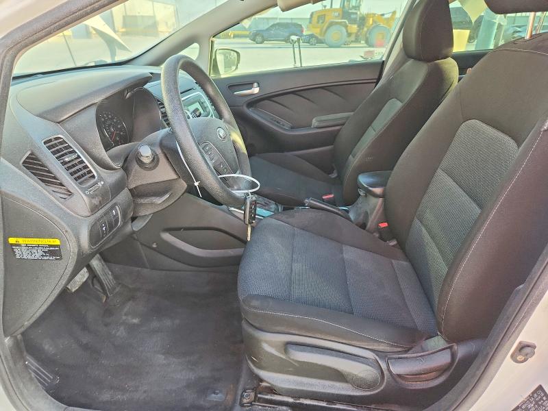 2017 Kia Forte მანქანა იყიდება აუქციონზე, vin: 3KPFK4A79HE156693, აუქციონის ნომერი: 64225566