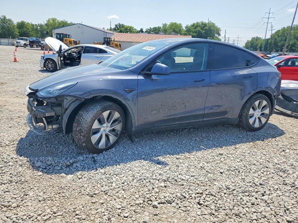 64004646 :رقم المزاد ، 5YJYGDEE1MF065456 vin ، 2021 Tesla Model Y مزاد بيع