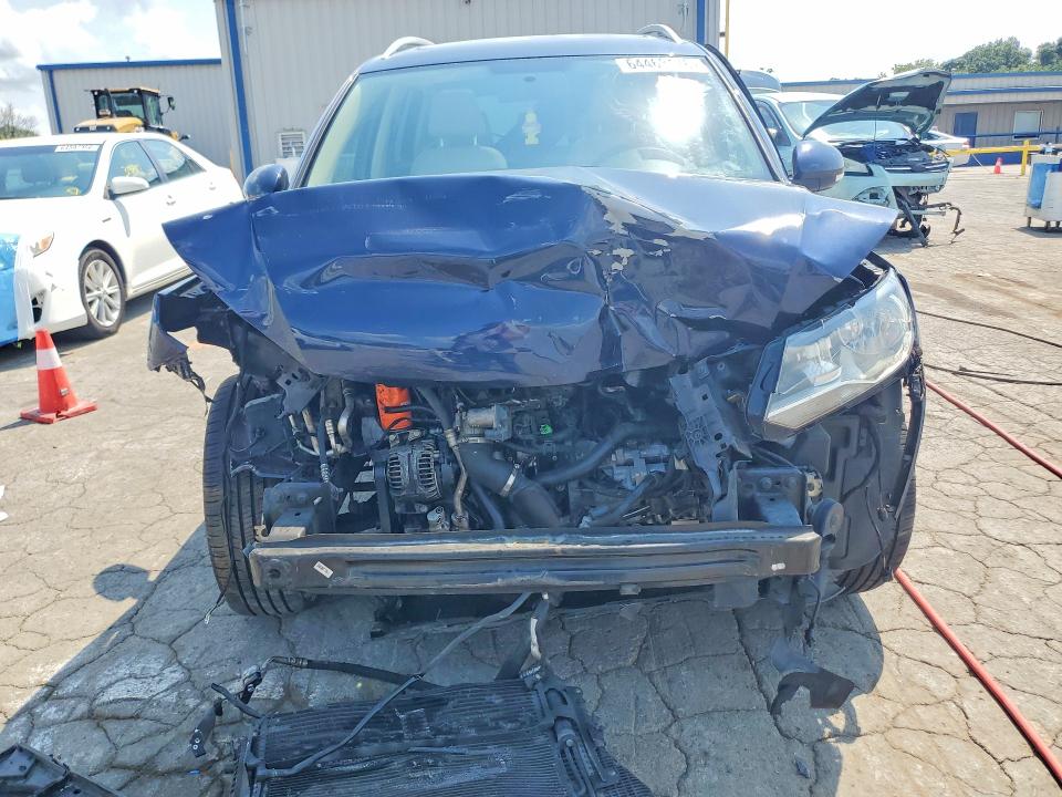 2015 Volkswagen Tiguan მანქანა იყიდება აუქციონზე, vin: WVGBV7AX2FW603404, აუქციონის ნომერი: 64463176