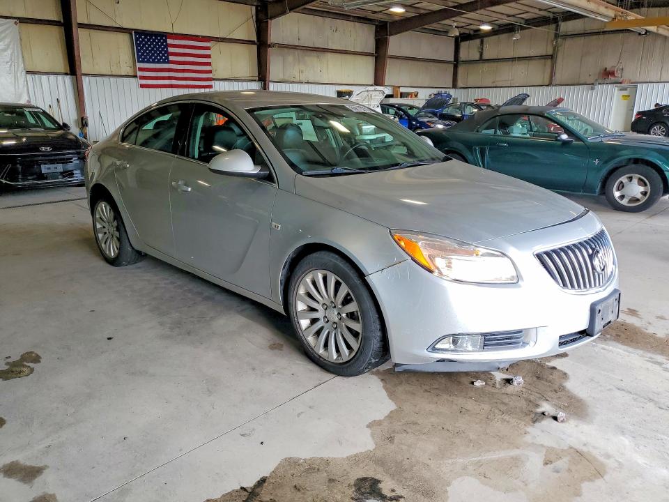65670276 :رقم المزاد ، 2G4GN5EC4B9185495 vin ، 2011 Buick Regal مزاد بيع