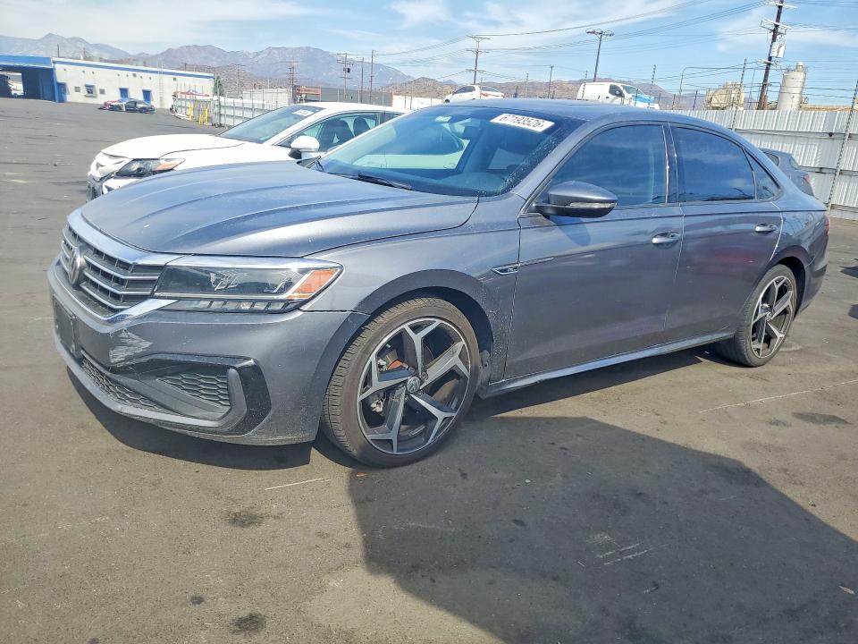 67193526 :رقم المزاد ، 1VWMA7A38LC017550 vin ، 2020 Volkswagen Passat مزاد بيع