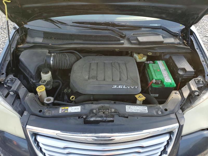 64556246 :رقم المزاد ، 2C4RC1BG6DR691352 vin ، 2013 Chrysler Town & Country مزاد بيع