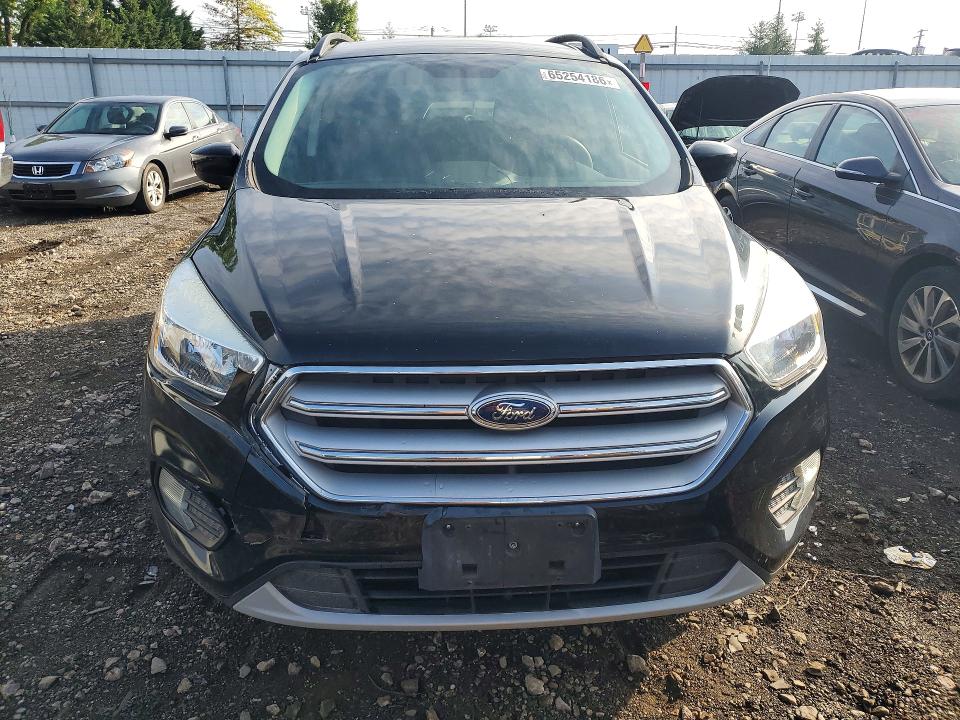 Продажа на аукционе авто 2018 Ford Escape, vin: 1FMCU9GD5JUD40233, номер лота: 65254186