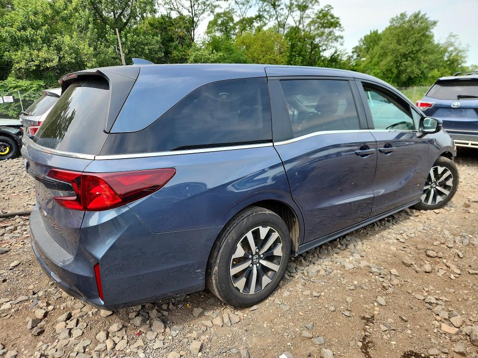 64715516 :رقم المزاد ، 5FNRL6H60SB008016 vin ، 2025 Honda Odyssey مزاد بيع