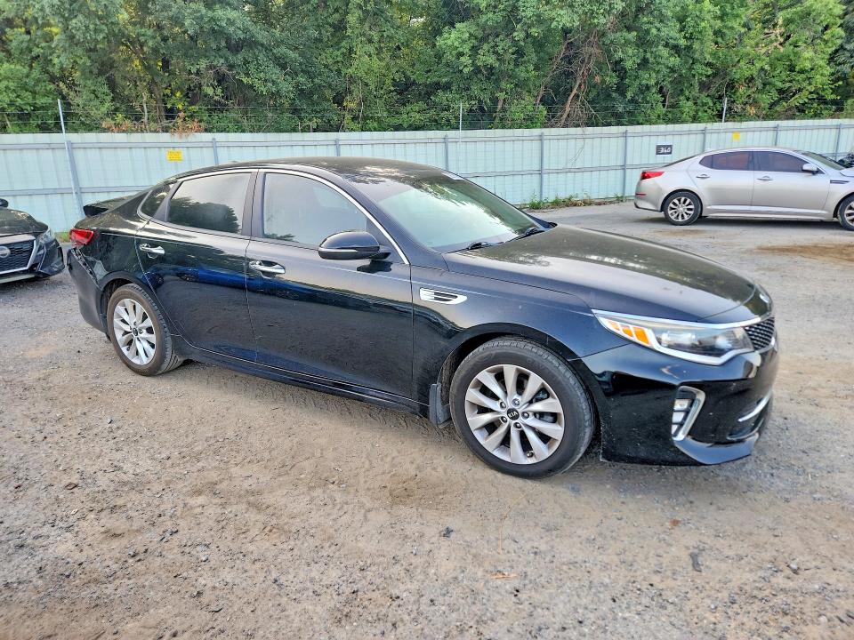 62678186 :رقم المزاد ، 5XXGT4L38JG239251 vin ، 2018 Kia Optima مزاد بيع