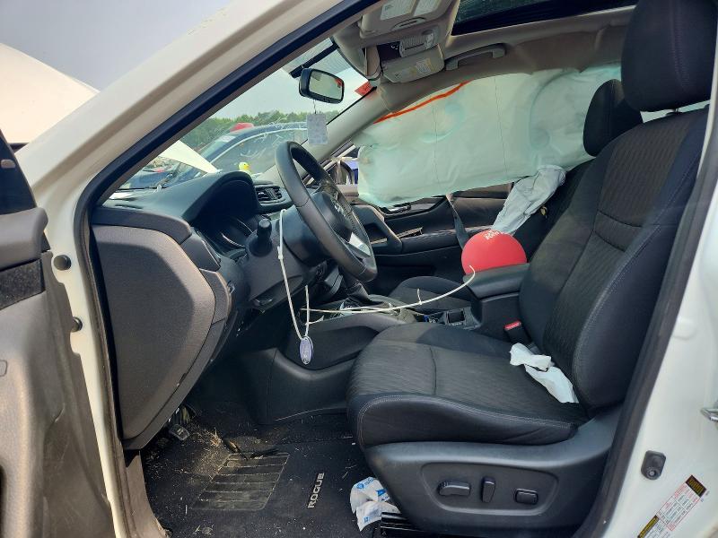 64766886 :رقم المزاد ، 5N1AT2MV9HC751598 vin ، 2017 Nissan Rogue مزاد بيع