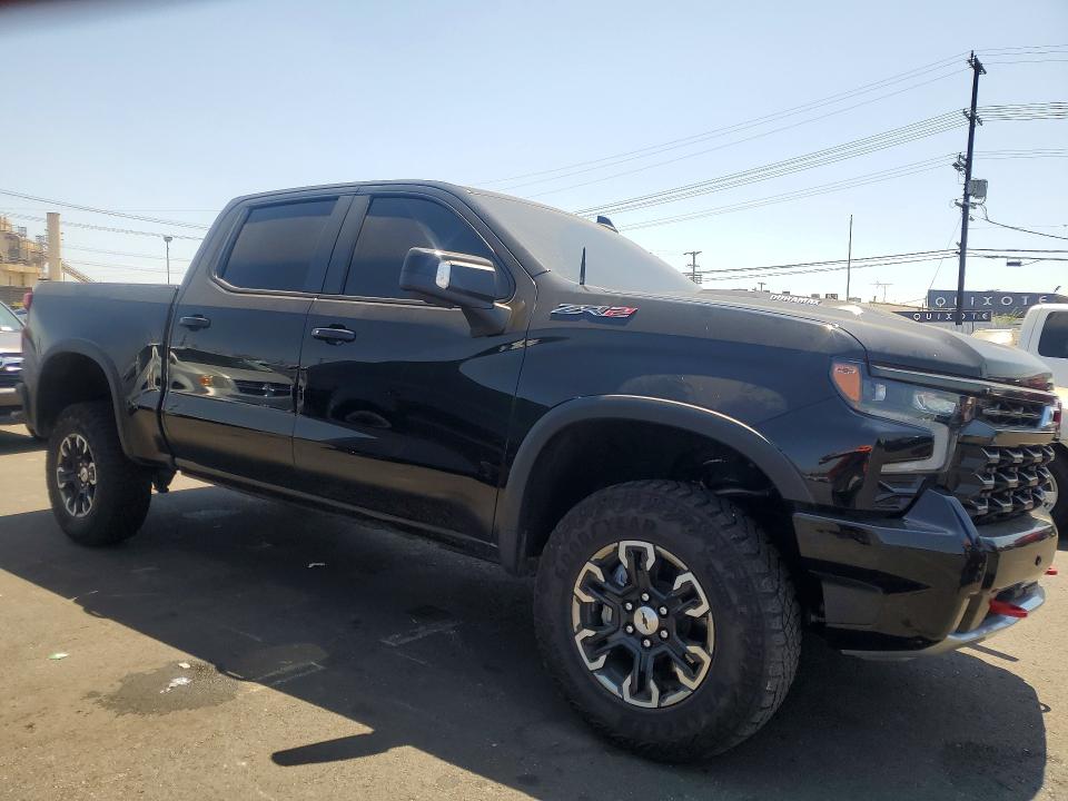 Продаж на аукціоні авто 2025 Chevrolet Silverado, vin: 3GCUKHE85SG162889, номер лоту: 63570196