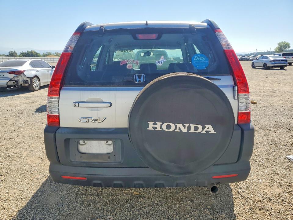 63942826 :رقم المزاد ، JHLRD68555C018632 vin ، 2005 Honda Cr-v مزاد بيع