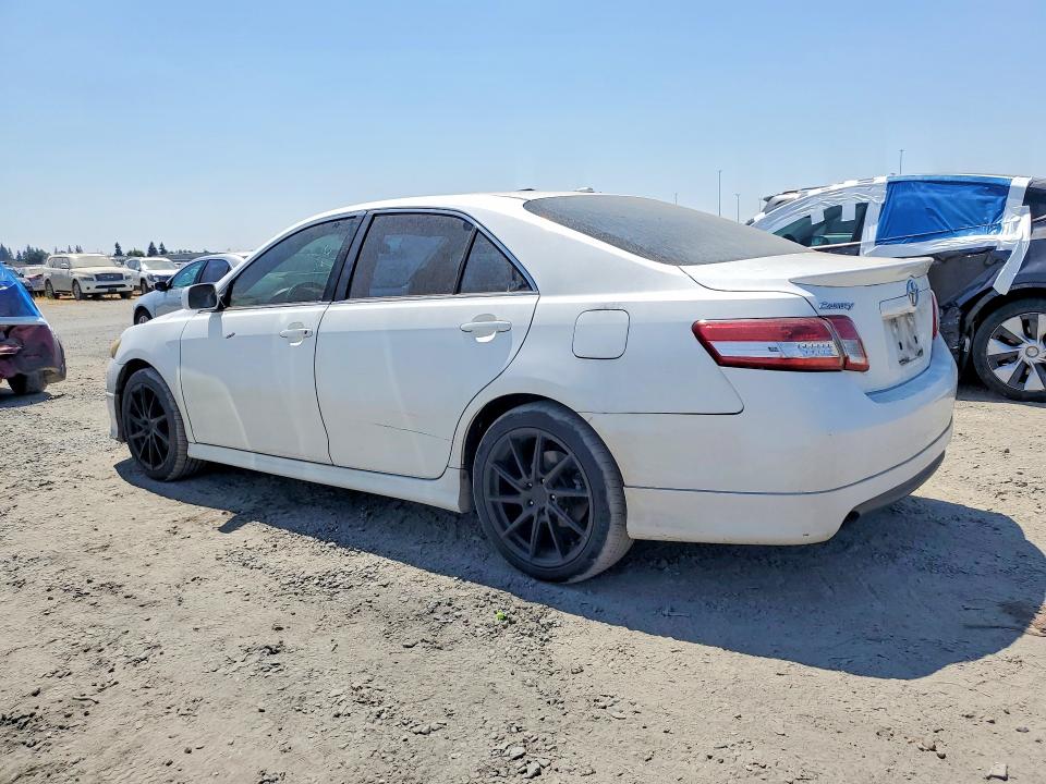 64340126 :رقم المزاد ، 4T1BF3EKXAU573884 vin ، 2010 Toyota Camry مزاد بيع