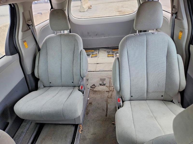 65162206 :رقم المزاد ، 5TDZK3DC0ES409580 vin ، 2014 Toyota Sienna مزاد بيع