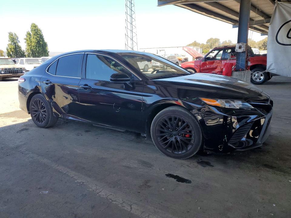 Продаж на аукціоні авто 2020 Toyota Camry, vin: 4T1G11AK2LU944022, номер лоту: 61132136