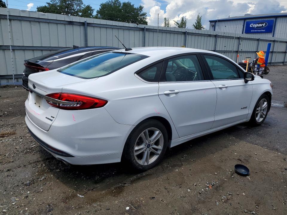 Aukcja sprzedaży 2018 Ford Fusion, vin: 3FA6P0LU2JR172199, numer aukcji: 64227206