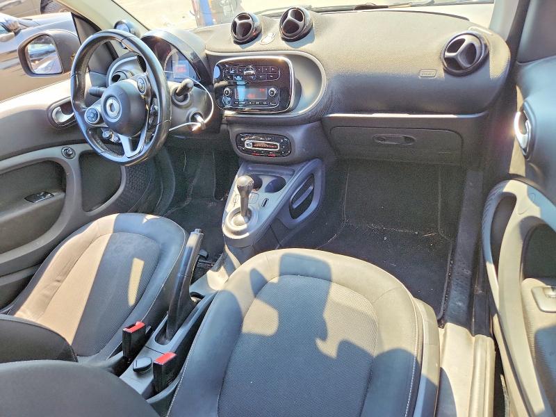 64311476 :رقم المزاد ، WMEFJ5DA5GK069399 vin ، 2016 Smart Fortwo مزاد بيع