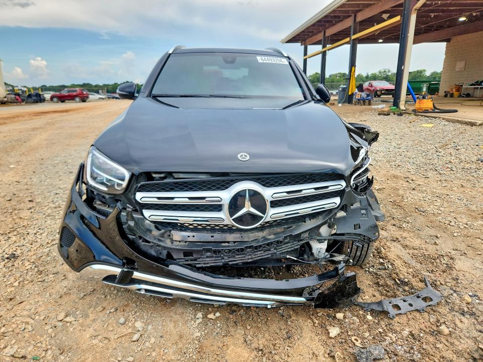 64493206 :رقم المزاد ، W1N0G8EBXMF875750 vin ، 2021 Mercedes-benz Glc مزاد بيع