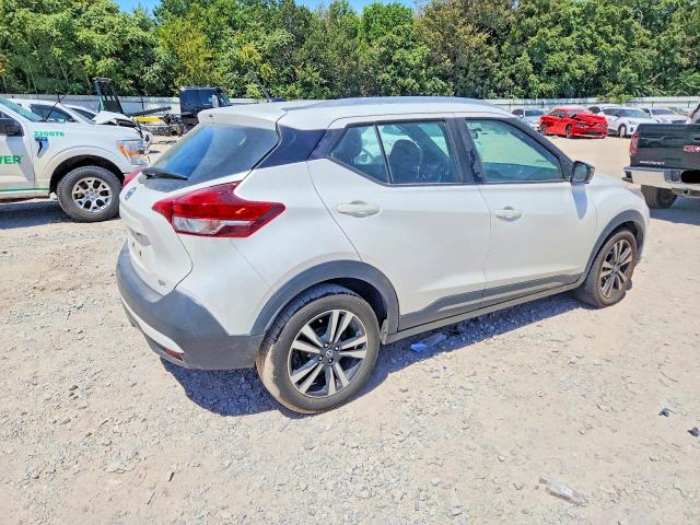 65699226 :رقم المزاد ، 3N1CP5CU2KL559367 vin ، 2019 Nissan Kicks مزاد بيع