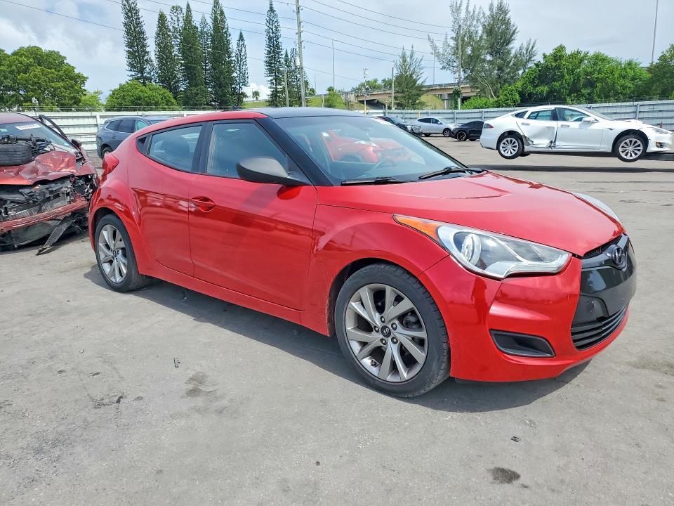 Auction sale of the 2016 Hyundai Veloster, vin: KMHTC6AD9GU275728, lot number: 63842546