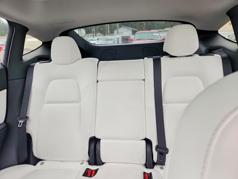 64479636 :رقم المزاد ، 5YJYGDEE4MF212580 vin ، 2021 Tesla Model Y مزاد بيع