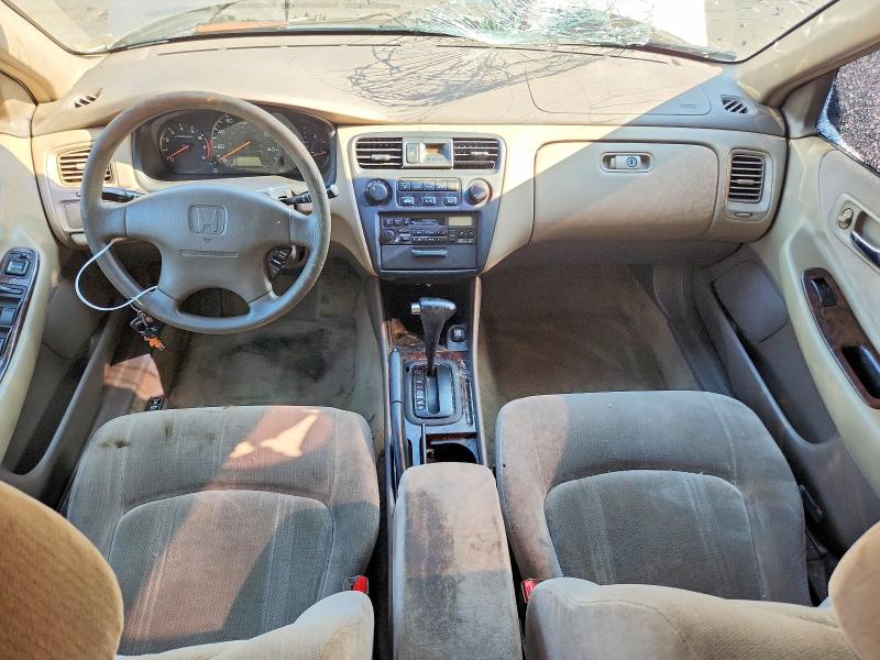 65200836 :رقم المزاد ، 1HGCG5675YA050099 vin ، 2000 Honda Accord مزاد بيع