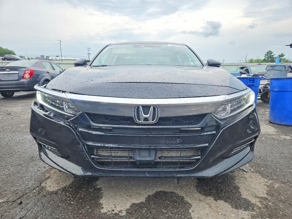 Aukcja sprzedaży 2018 Honda Accord, vin: 1HGCV2F63JA032220, numer aukcji: 64641566