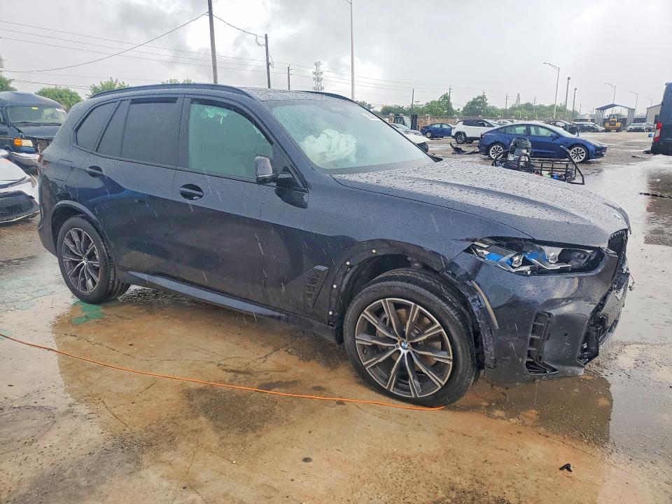 66319666 :رقم المزاد ، 5UX23EU04T9386489 vin ، 2026 Bmw X5 مزاد بيع