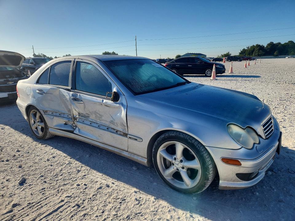 2005 Mercedes-benz C მანქანა იყიდება აუქციონზე, vin: WDBRF40J45F564484, აუქციონის ნომერი: 65030406