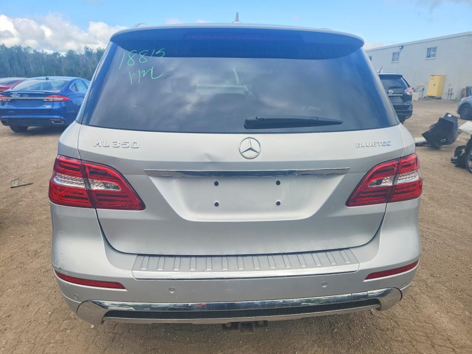 Продажа на аукционе авто 2015 Mercedes-benz Ml, vin: 4JGDA2EB3FA558525, номер лота: 64827366