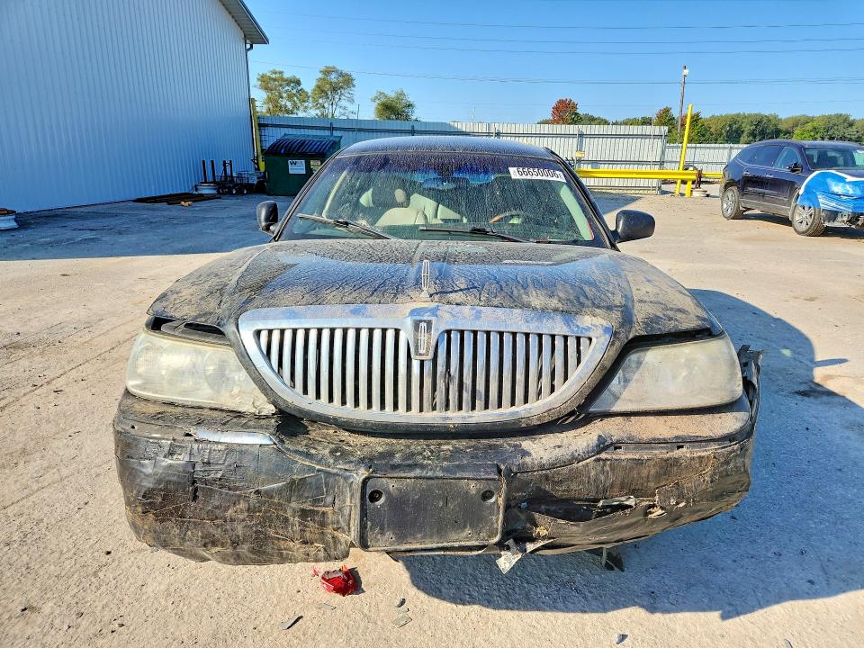 Auction sale of the 2003 Lincoln Town Car, vin: 1LNHM81W13Y612265, lot number: 66650006