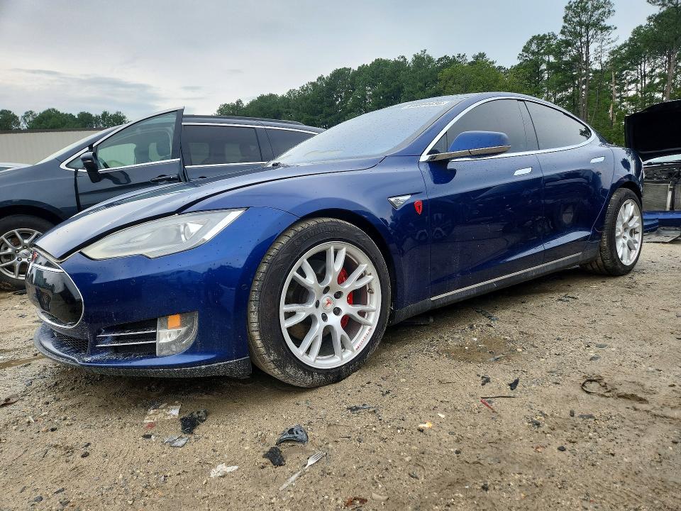 Auction sale of the 2015 Tesla Model S, vin: 5YJSA4H43FF089996, lot number: 64894436
