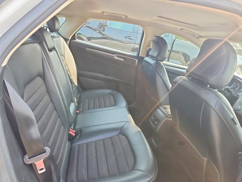 64297246 :رقم المزاد ، 3FA6P0LU7HR222525 vin ، 2017 Ford Fusion مزاد بيع